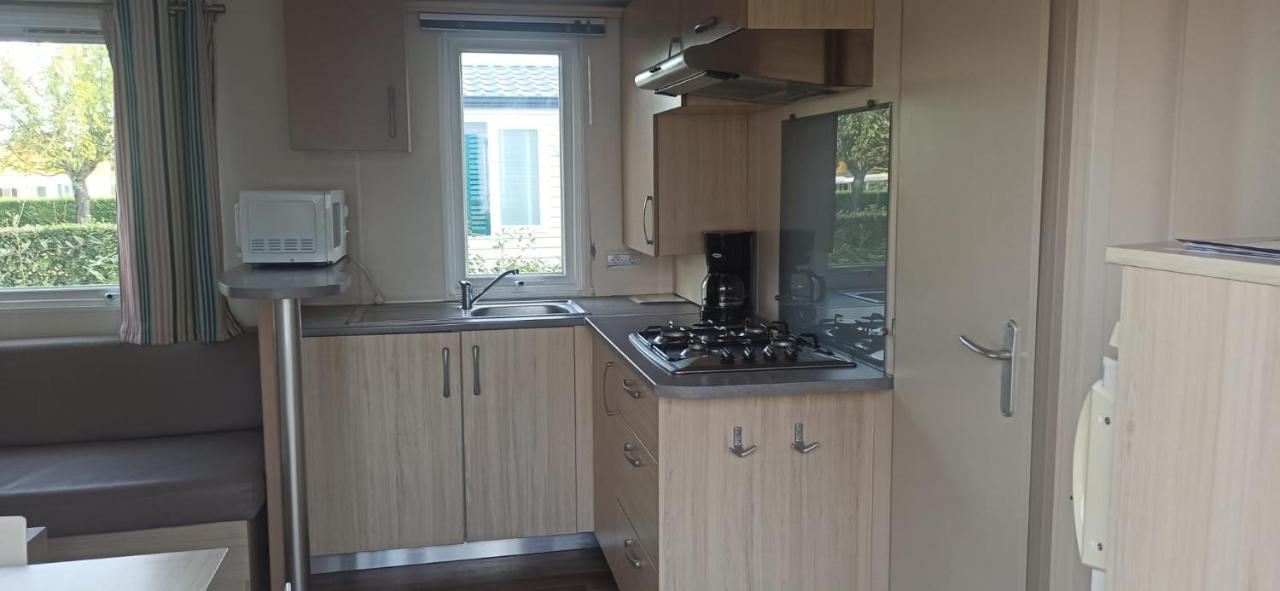 Mobil-Home Parc Des Allais Trogues المظهر الخارجي الصورة